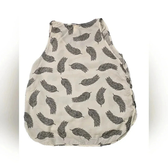 H&M, Size 6, Feather Print Sleeveless Top - Picture 8 of 11